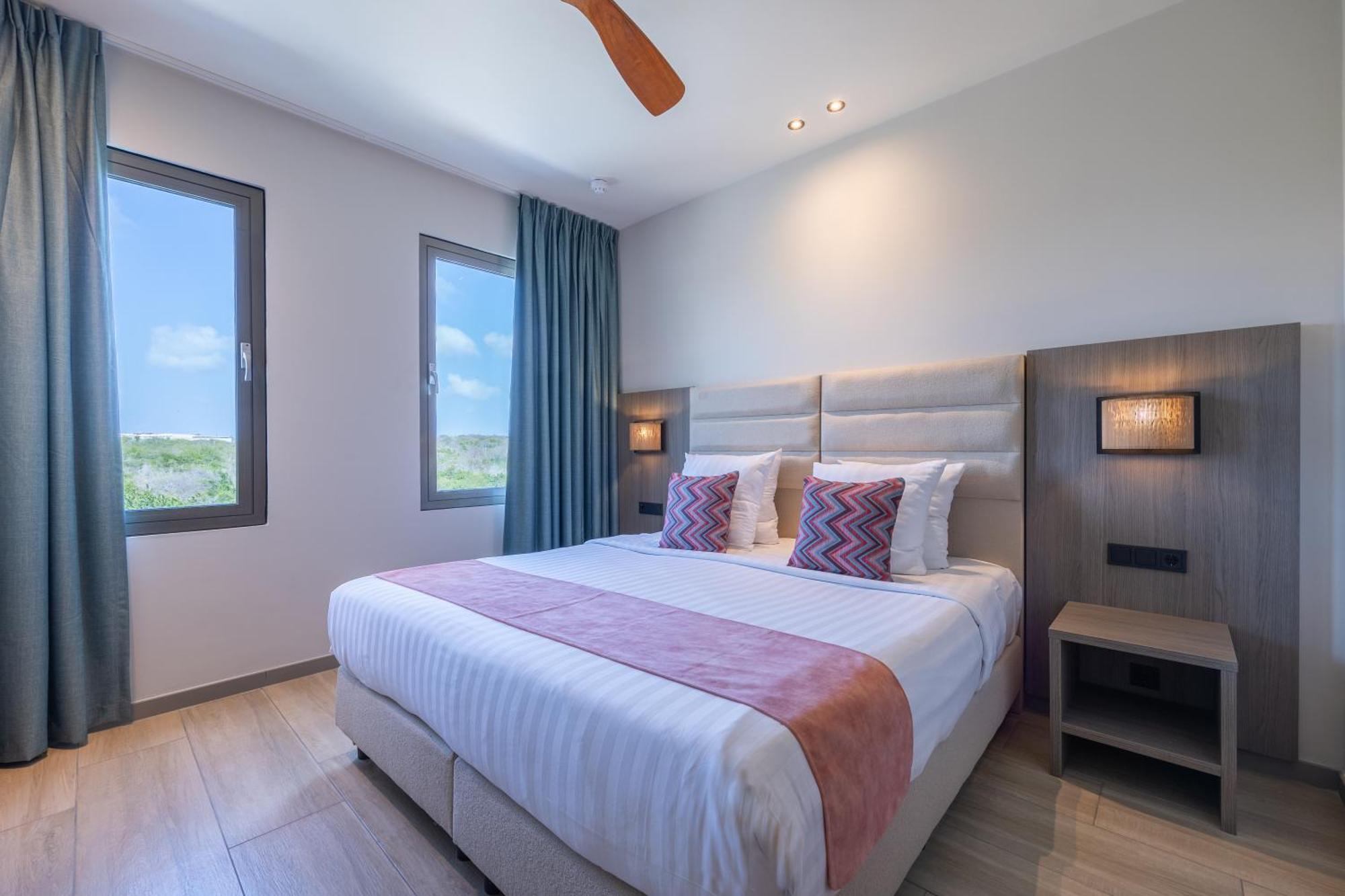 Dolphin Suites & Wellness Curacao Willemstad Kültér fotó