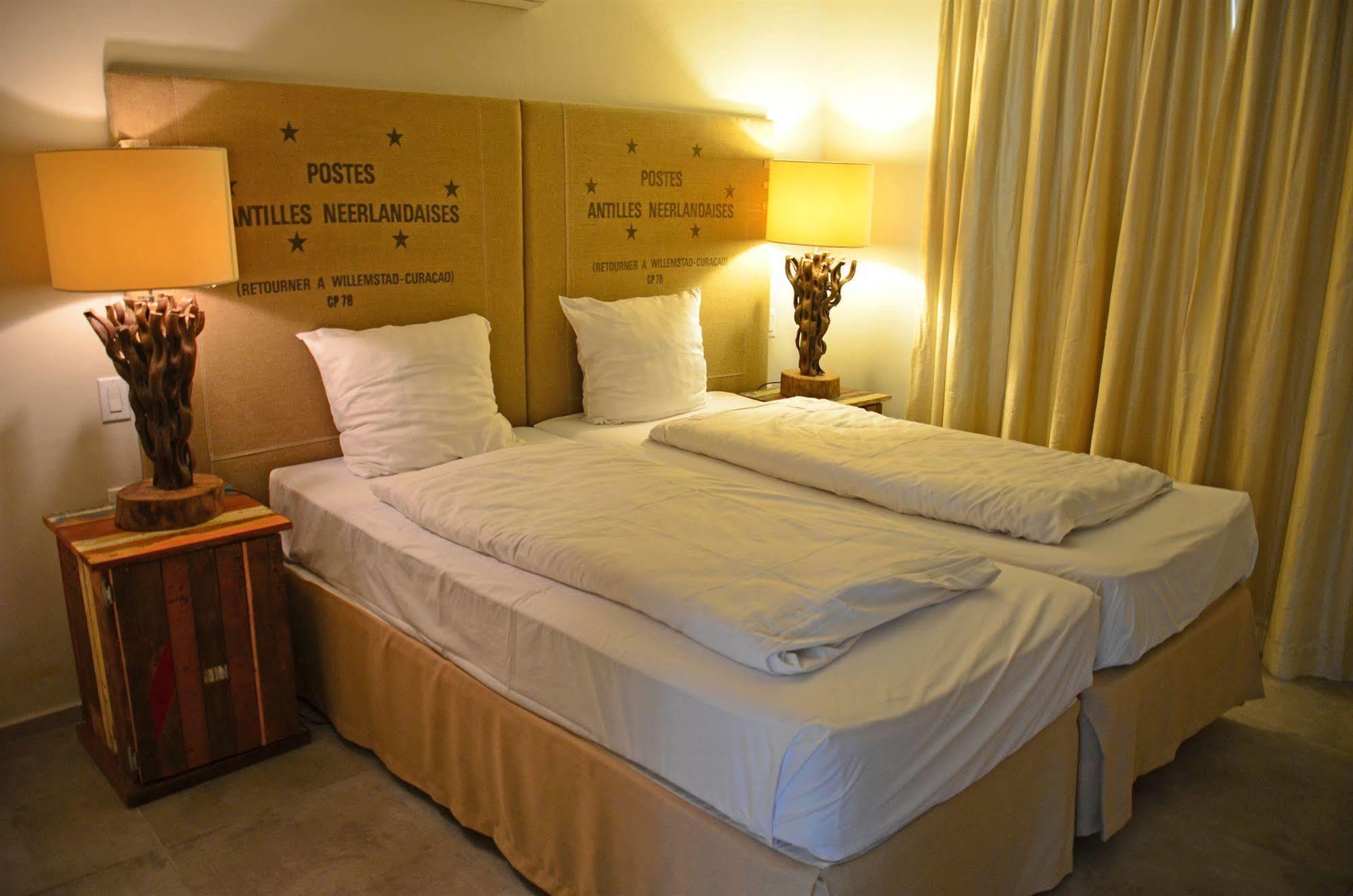 Dolphin Suites & Wellness Curacao Willemstad Kültér fotó
